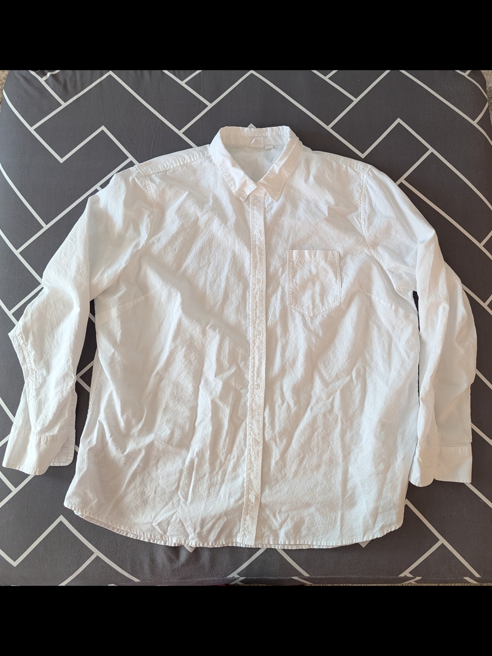 Women's GAP White Long-Sleeve Fitted Boyfriend Shirt